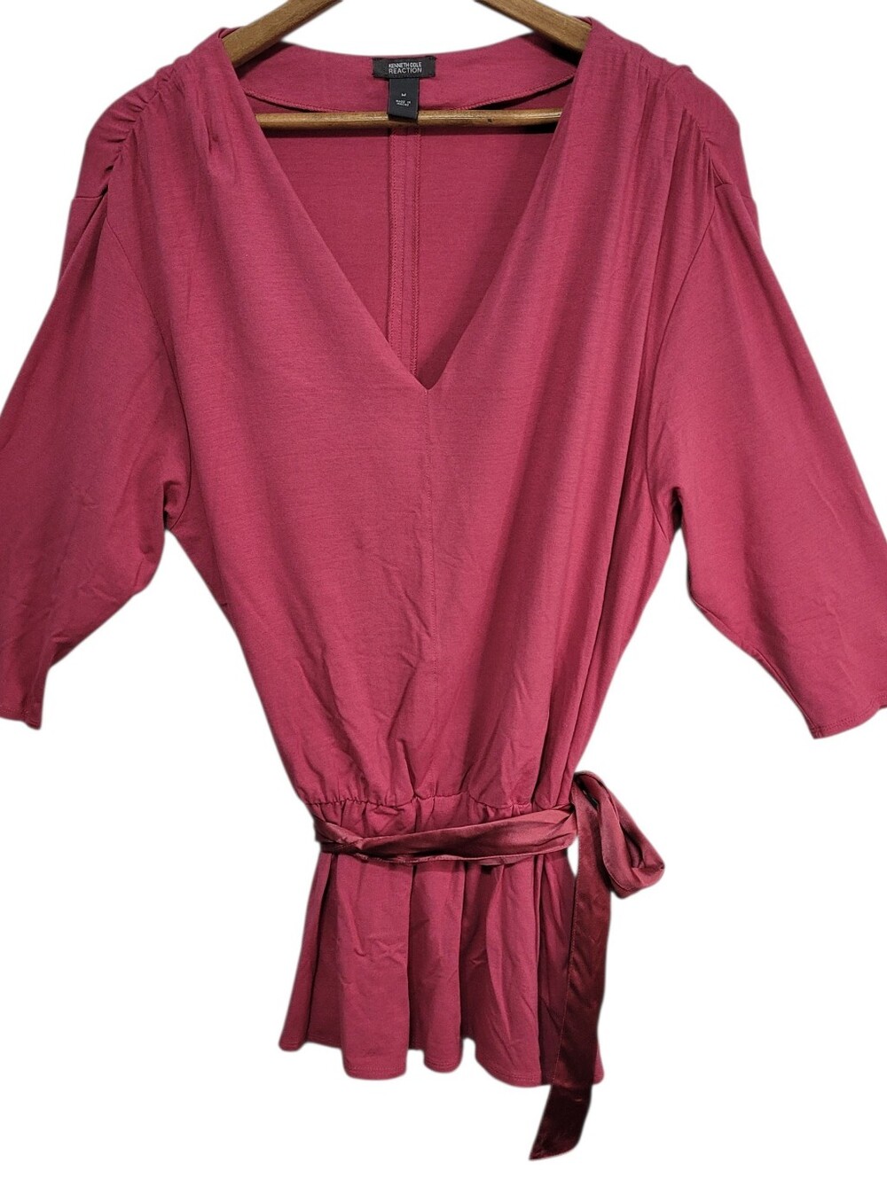 Kenneth Cole Reaction Pink V-Neck 3/4 Sleeve Belted Blouse Size M Coquette Girly